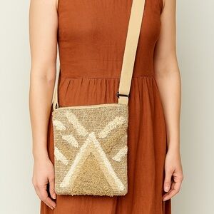 Handmade Crossbody Bag Tufted Design Adjustable Strap Purse